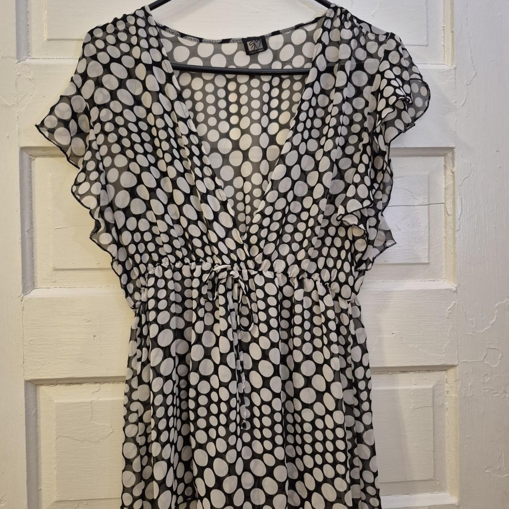 Polka Dot V-Neck Flutter Sleeve Blouse - Black & White